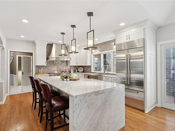 5th image of 4830 Dargate Ln