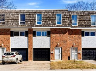 104 Lockwood Rd, Regina, SK S4S3G2