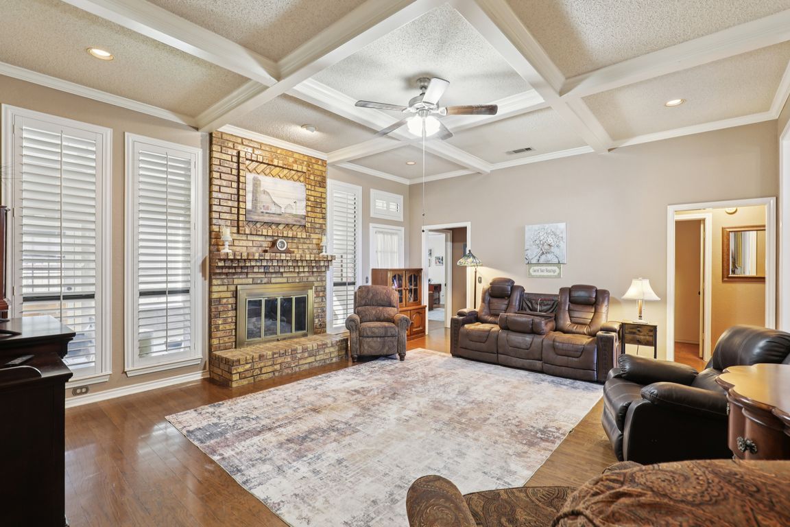 next background image