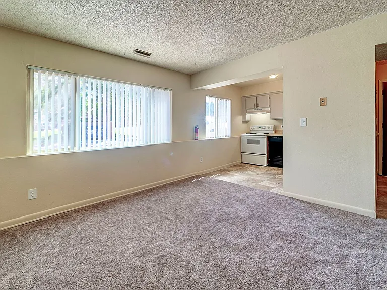 1455 Manitou Blvd — Photo 5