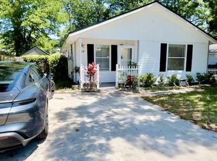 1615 Richardson Ln, Atlantic Beach, FL 32233
