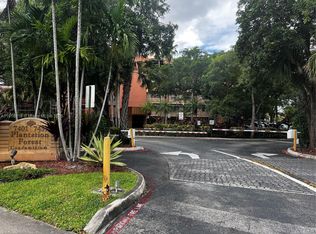 7451 NW 16th St #502, Plantation, FL 33313