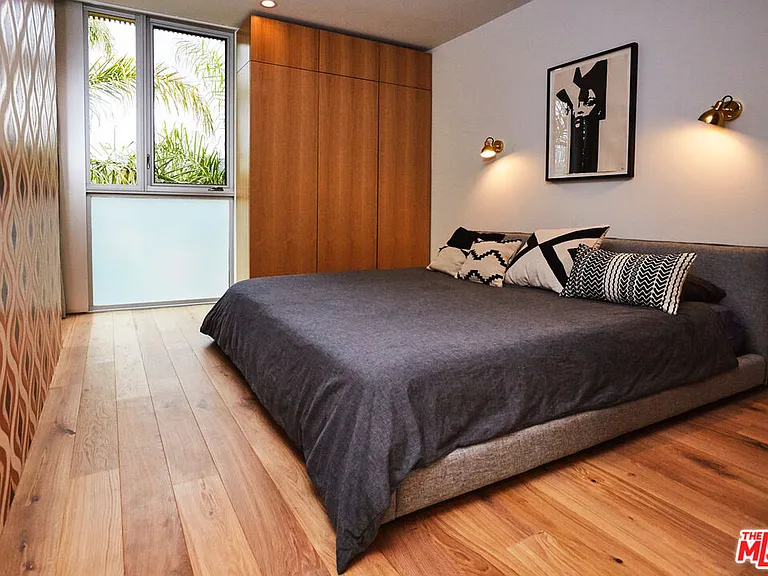 723 Coeur D Alene Ave — Photo 3