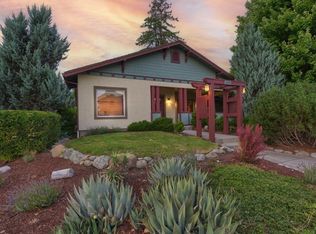 100 SW Lowe Ct, Grants Pass, OR 97527