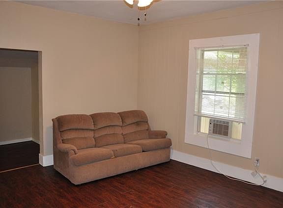 4th image of 1707 Avenue C