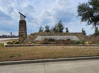 2099 Parkview Dr, Wills Point, TX 75169