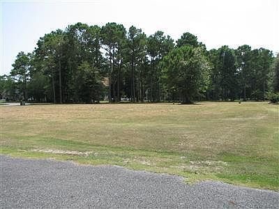 1st image of 2943 North Court
