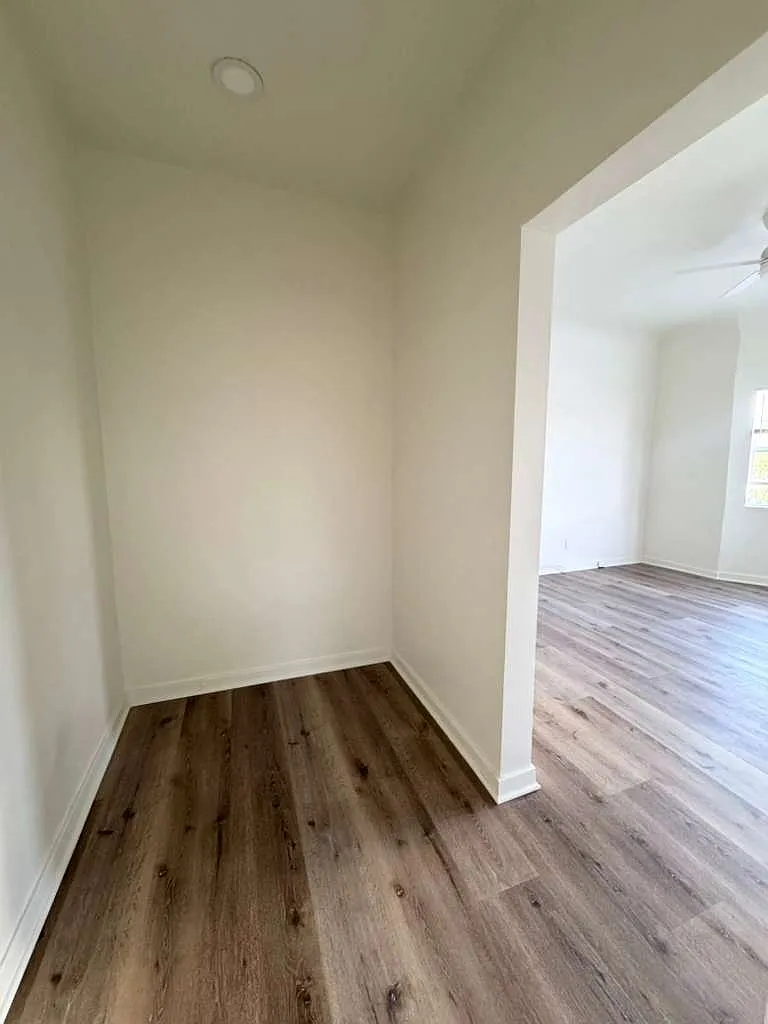1 bed, 550 sqft, $1,895 — Photo 3