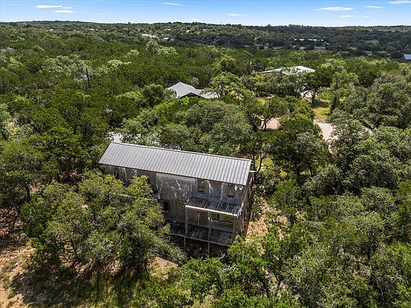5th image of 701 Old Oaks Ranch Rd