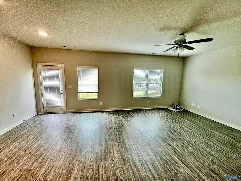 6609 Cotton Creek Rd — Photo 5