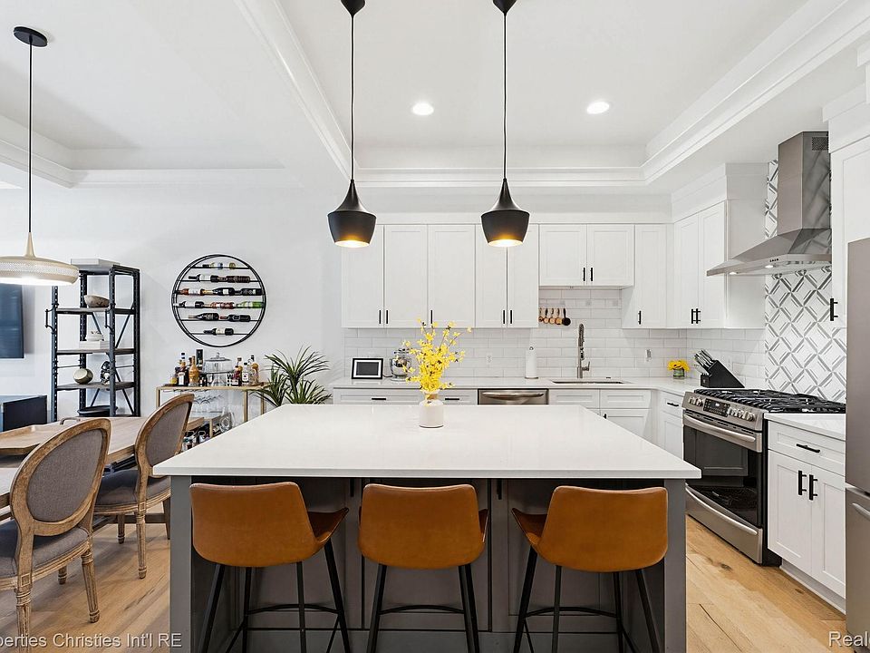 710 E Parent Ave, photo 8