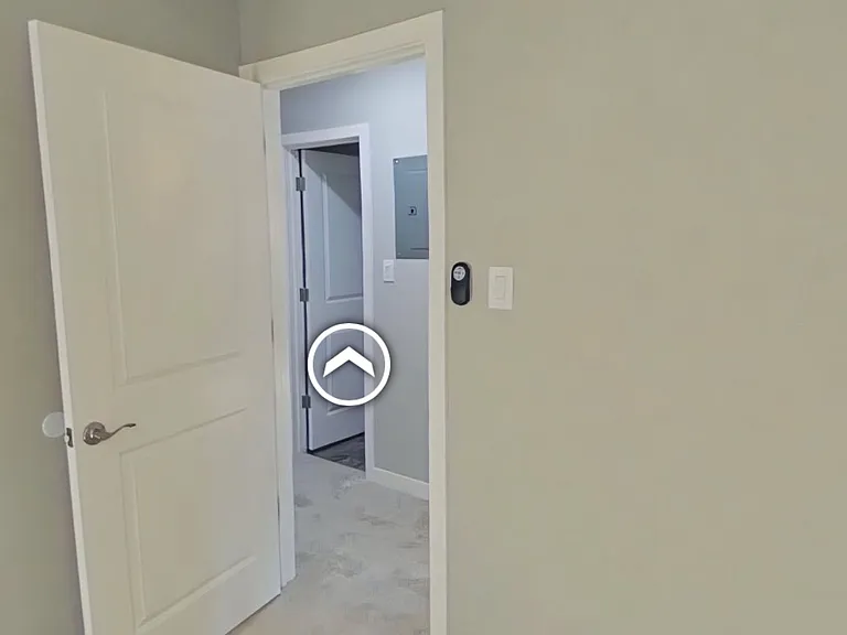 230 Waverley St #4 — Photo 17