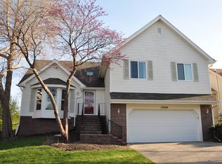 15505 Hamilton St, Omaha, NE 68154