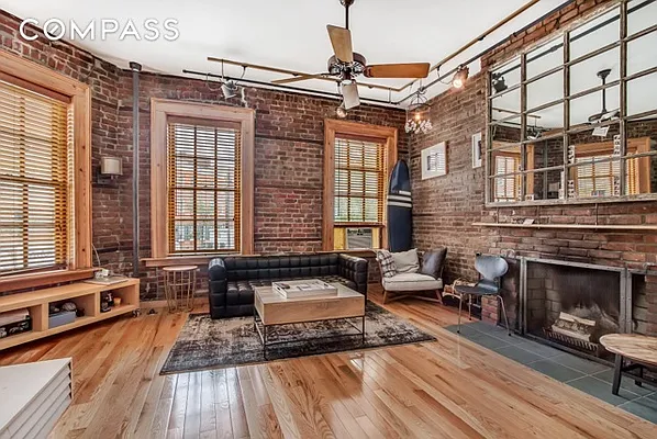 Rented by Compass | media 7