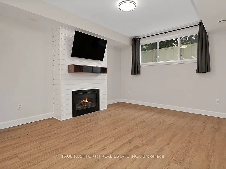 7035 Notre Dame St #B — Photo 3