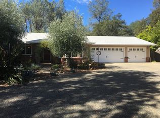 13858 Deep Woods Pl, Redding, CA 96003