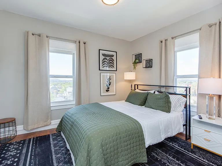 620 Prescott St #2R — Photo 7