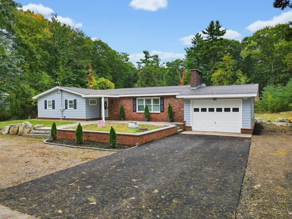 33 Lufkin St, Essex, MA 01929