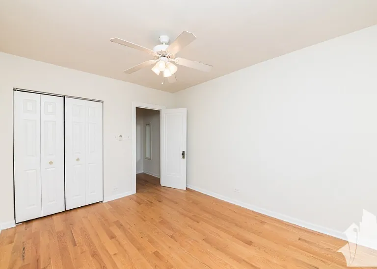3323 N Lakewood Ave #3 — Photo 7