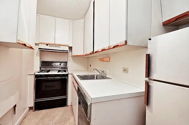 Sold by Corcoran | media 18