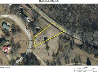 1483 Goat Farm St, Hickory, NC 28601