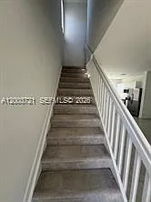NW 24th Pl — Photo 16