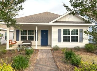 59 Nelly St, Freeport, FL 32439