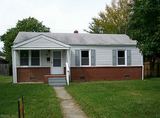 521 Woodfin Rd, Newport News, VA 23601