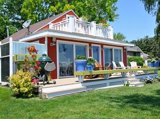 15738 Connelly Ave, Spring Lake, MI 49456