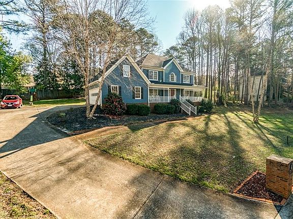 4th image of 2173 Country Club Dr