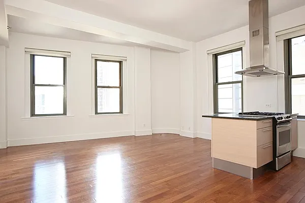 Rented by Town Residential | media 9