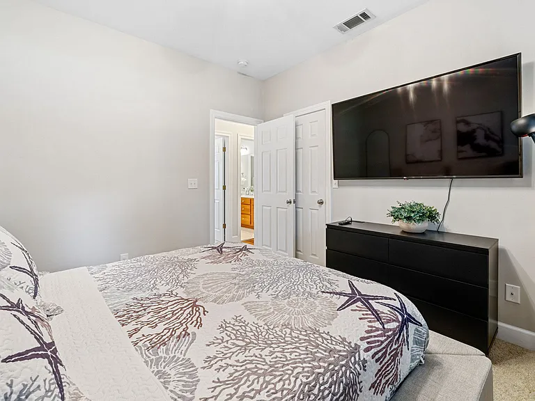 615 Shore Dr — Photo 33