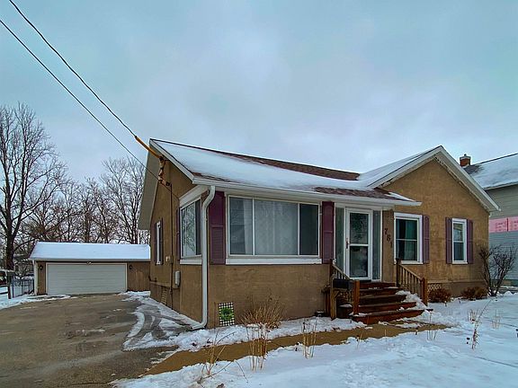 3rd image of 781 E Berrien St