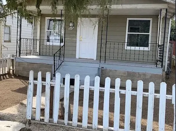 407 A St #409, Taft, CA 93268