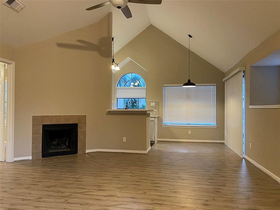 1st image of 2300 Old Spanish Trl APT 2041