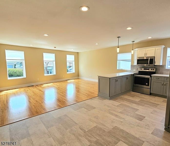 1st image of 1300 Stuyvesant Ave APT 2L