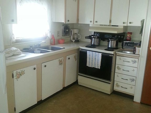 3rd image of 753 W Main St Lot 139