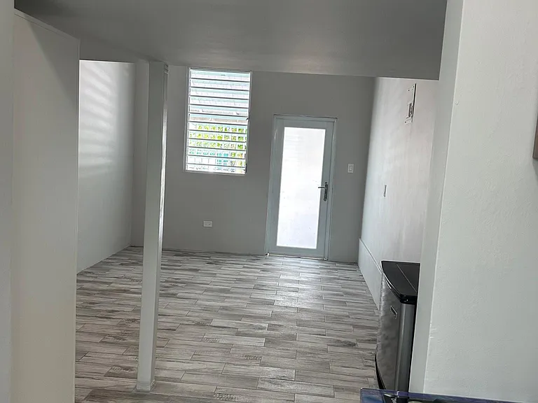 515 Calle Barbe #1B — Photo 6