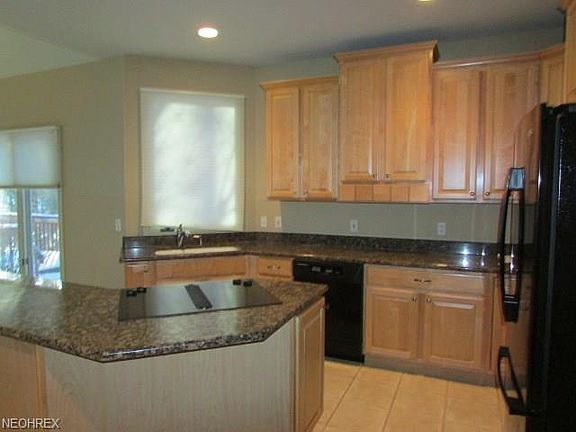 3rd image of 39750 Alsace Ct
