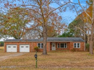 561 Godley Road, Grimesland, NC 27837