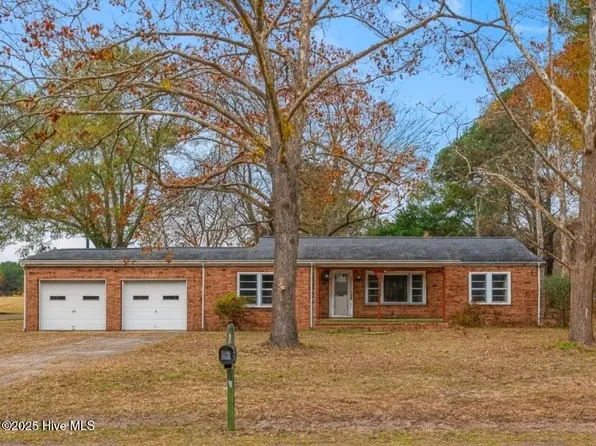 561 Godley Road, Grimesland, NC 27837