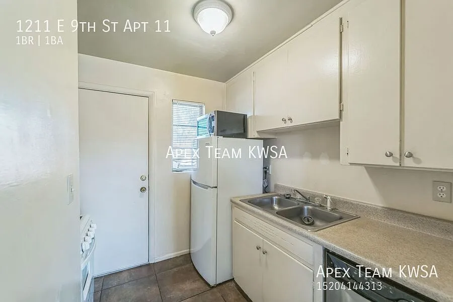 $815 Available This FALL!! 1 bedroom/1 bathroom near U of A! — Photo 3