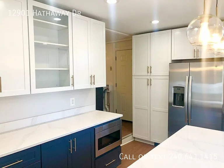 12901 Hathaway Dr — Photo 11