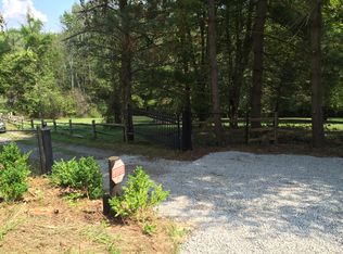 10081 Welton Rd NE, Bolivar, OH 44612