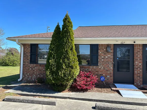 627 Plymouth St, Washington, NC 27889