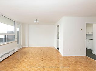 6200 Bathurst St #1107, Toronto, ON M2R 2A3