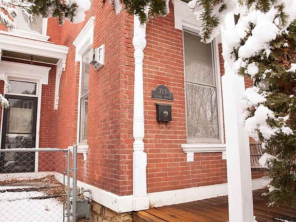 3rd image of 713 Lincoln Ave