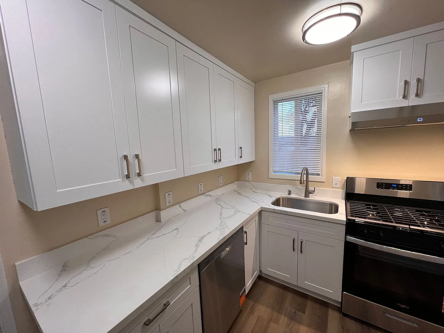 G2| 1021-1031 Kedith Street — Photo 2