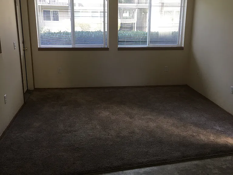 Cloverdale Apartments — Photo 13