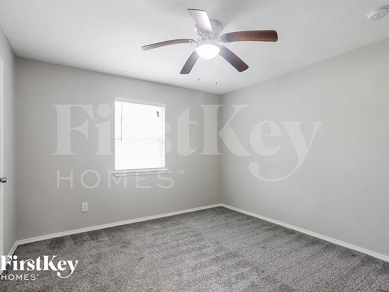 3607 Dawnwood Dr — Photo 9